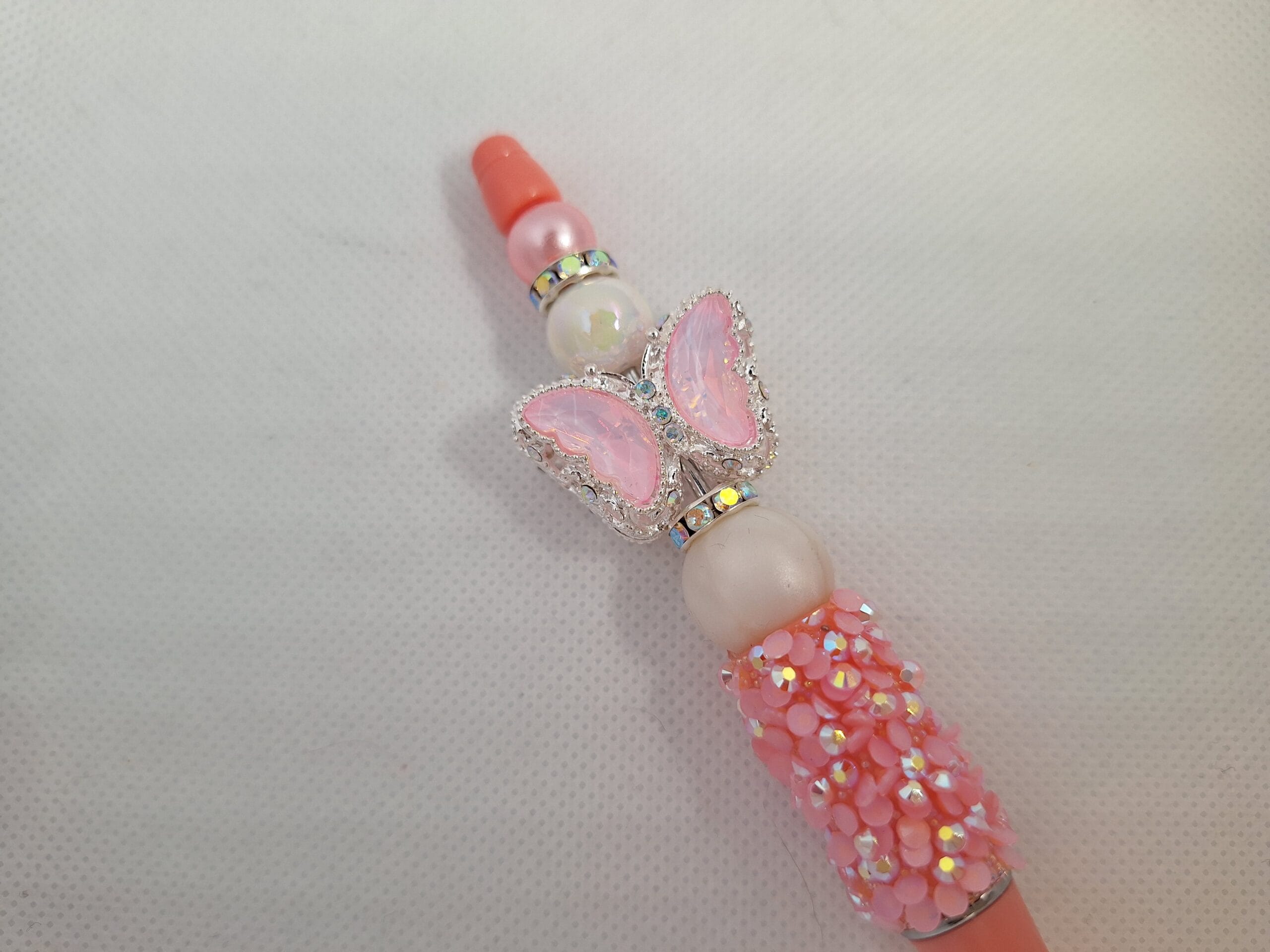 Handgemaakte luxe vlinderpen/ licht roze met steentjes - Afbeelding 2