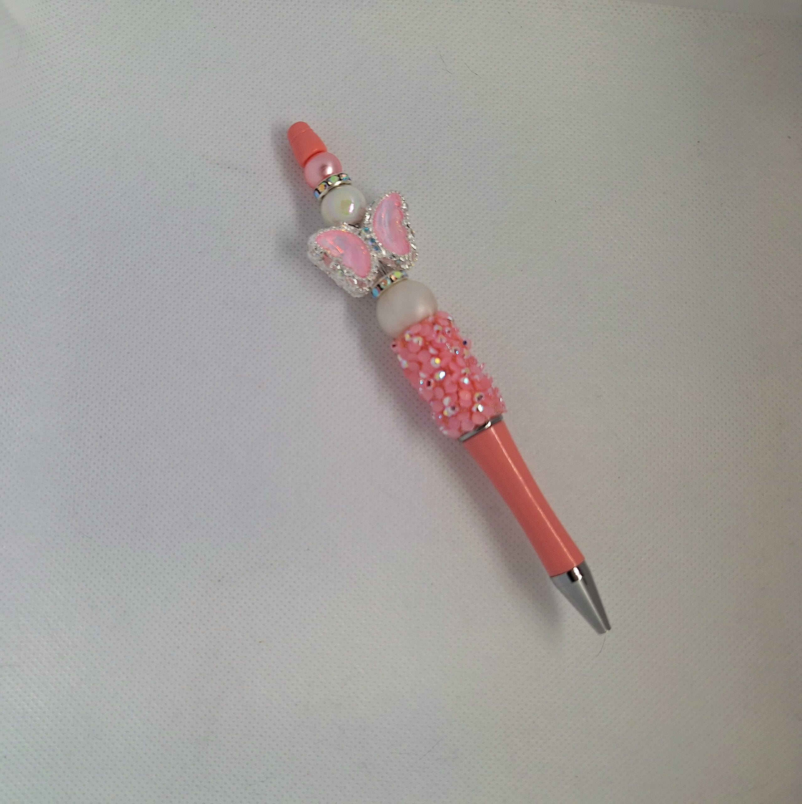 Handgemaakte luxe vlinderpen/ licht roze met steentjes