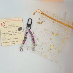 Hoofdstelsieraad paard/Zilverkleurig zwart, paarse parelkralen, zilverkleurige hoefijzer