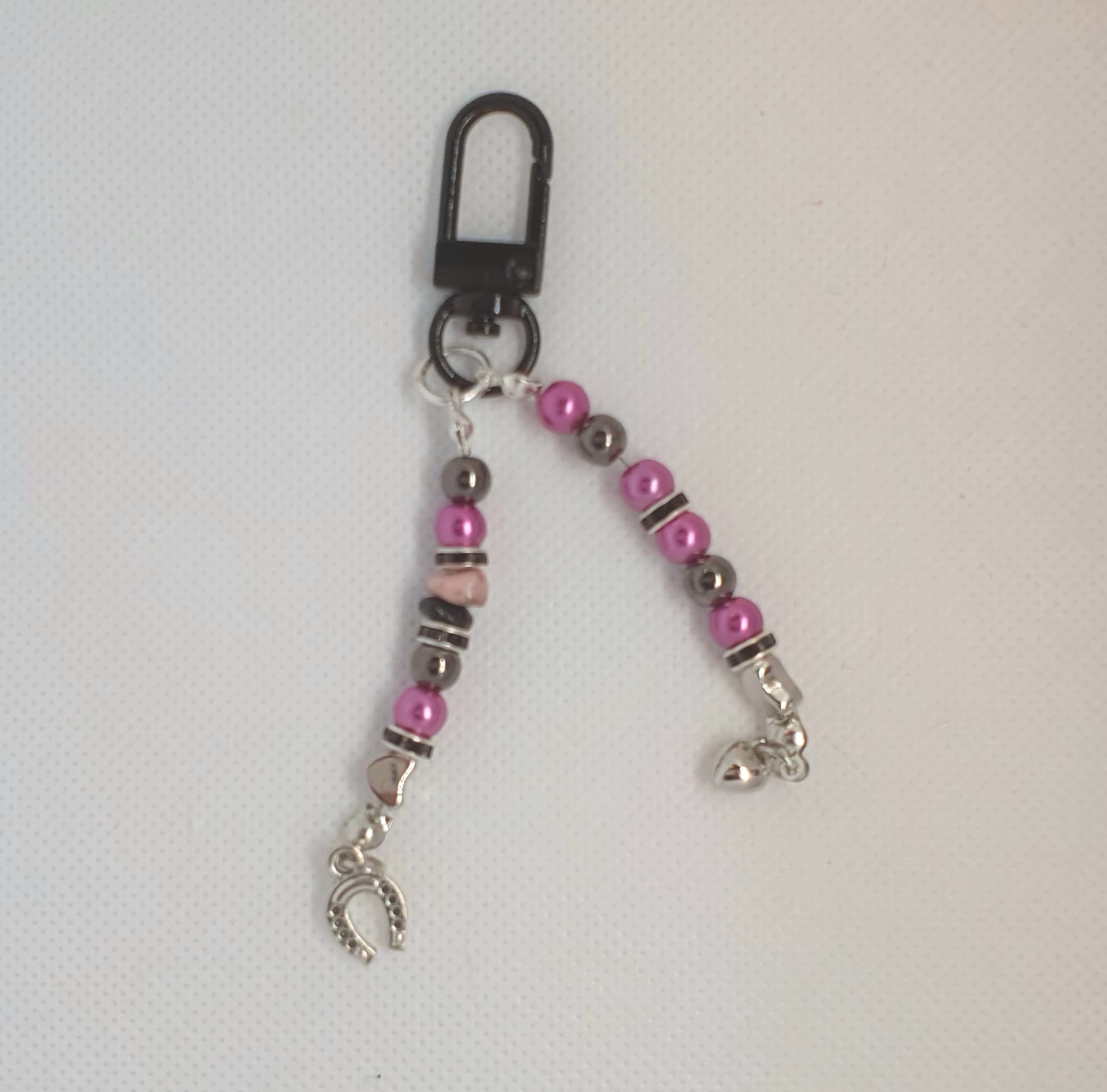 Hoofdstelsieraad paard/Zilverkleurig zwart, paarse parelkralen, zilverkleurige hoefijzer - Afbeelding 4