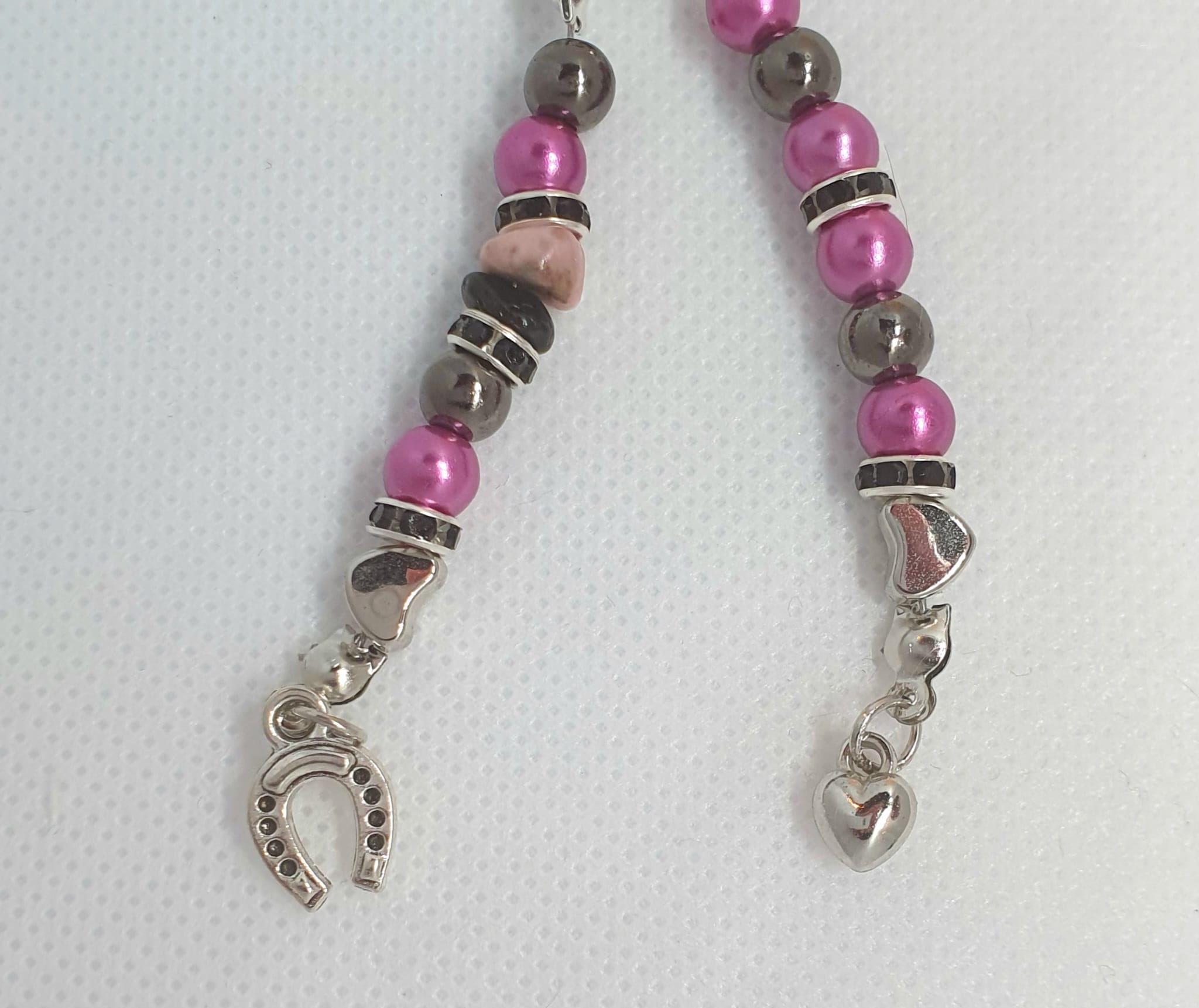 Hoofdstelsieraad paard/Zilverkleurig zwart, paarse parelkralen, zilverkleurige hoefijzer - Afbeelding 3