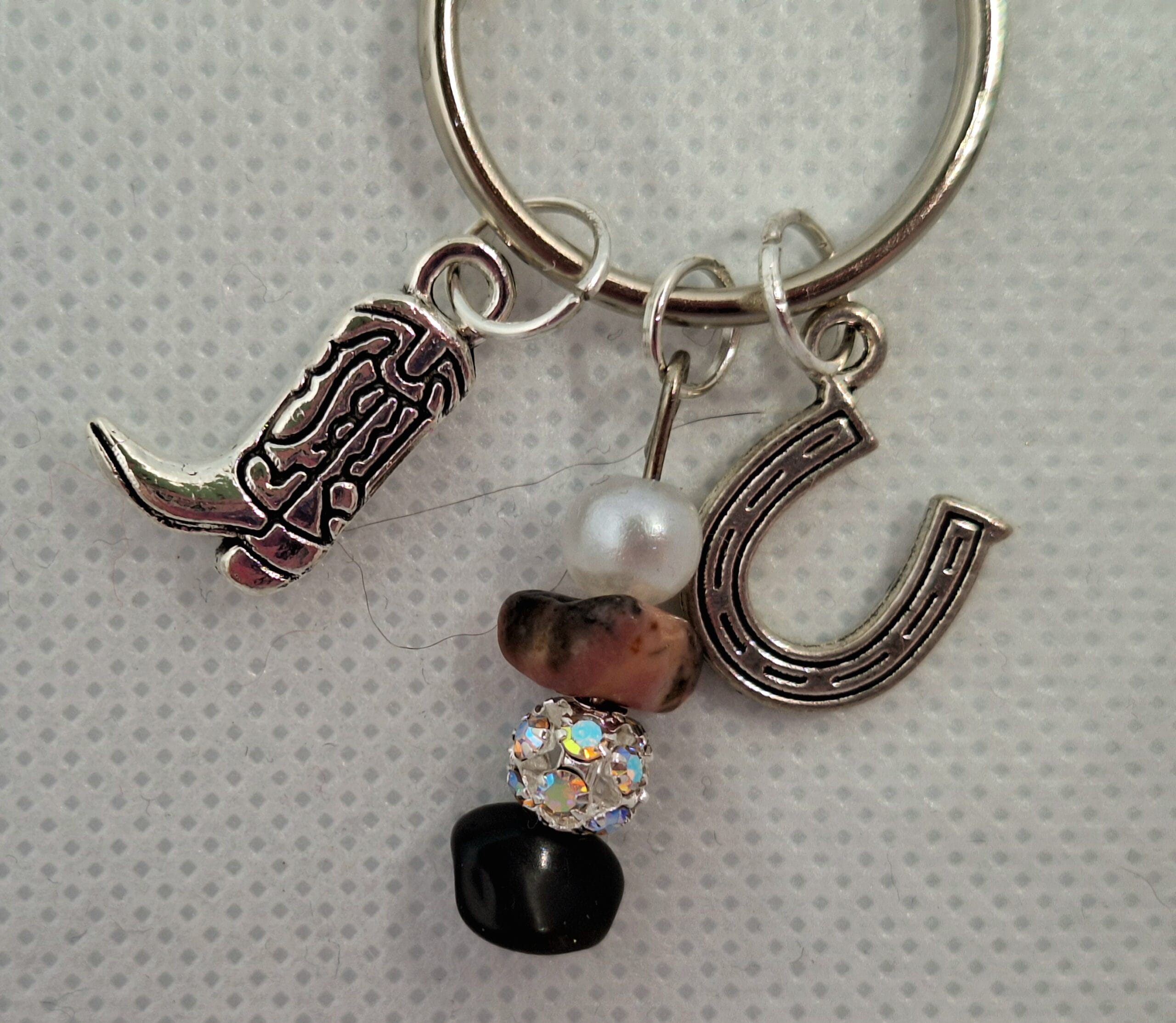 Geluks sleutelhanger zilverkleurig/ Hoefijzer zilverkleurig, witte parelkleurige en glitter kraal - Afbeelding 6